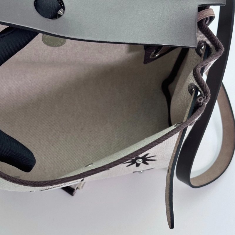 HERMES 烏木色Herbag31星星鉚釘款31*25*11 98新配件盒子塵袋吊牌購證鎖鑰匙-5