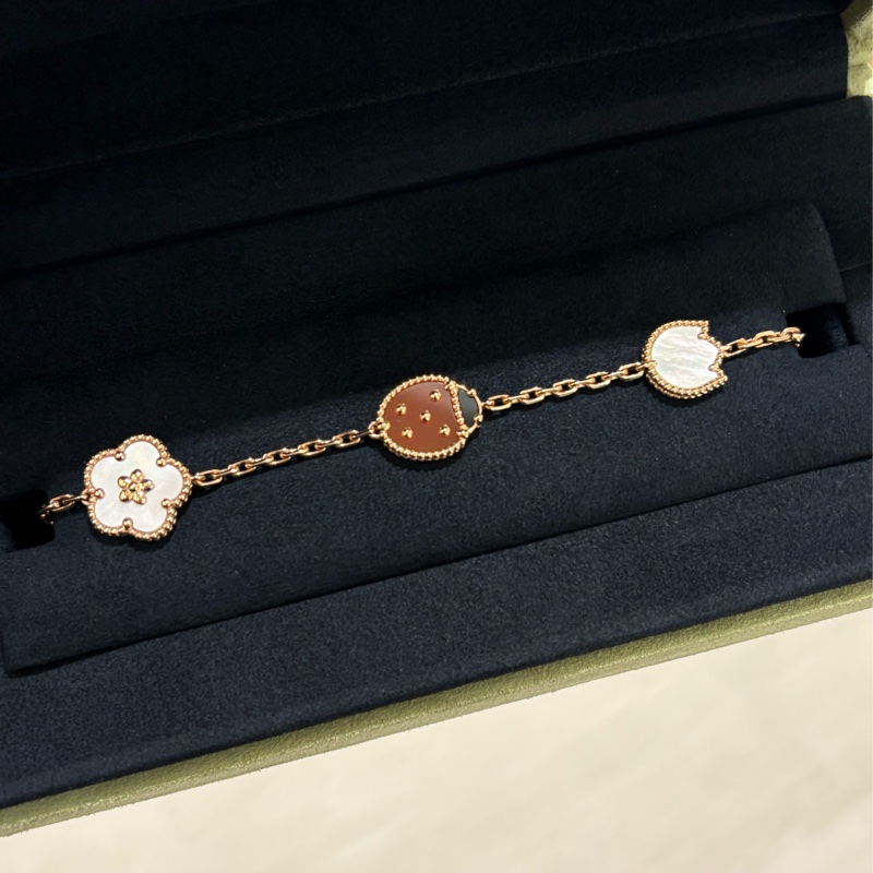 Van Cleef&Arpels  Lucky Spring 花甲蟲手鏈 2025新款 全新-3