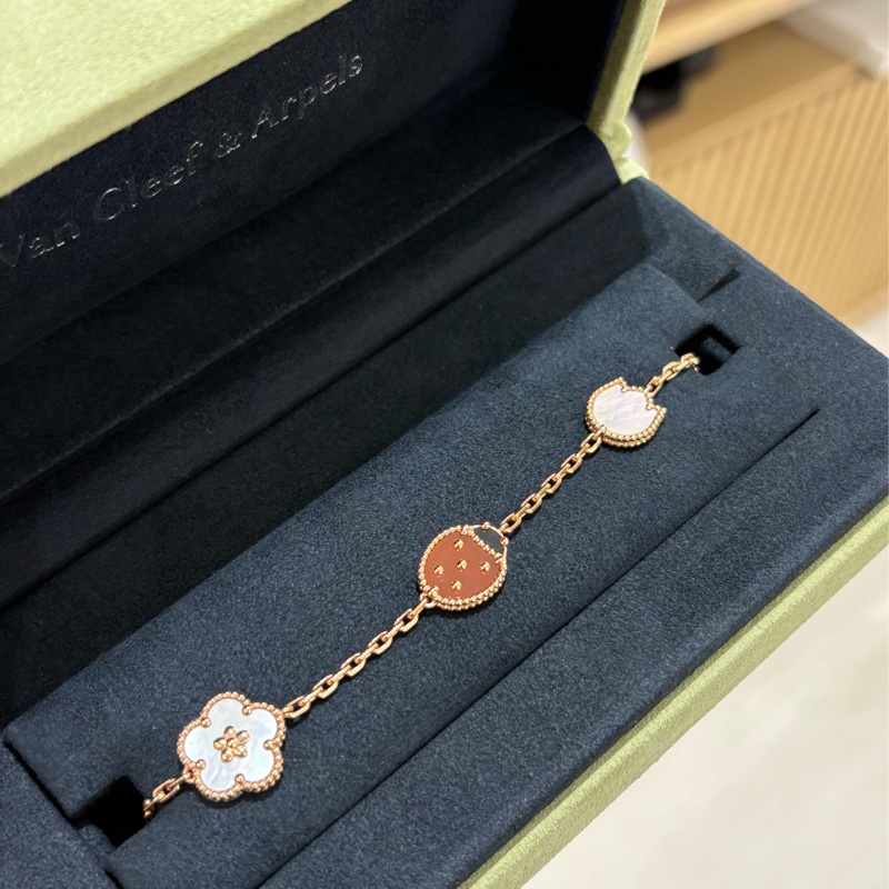 Van Cleef&Arpels  Lucky Spring 花甲蟲手鏈 2025新款 全新-4