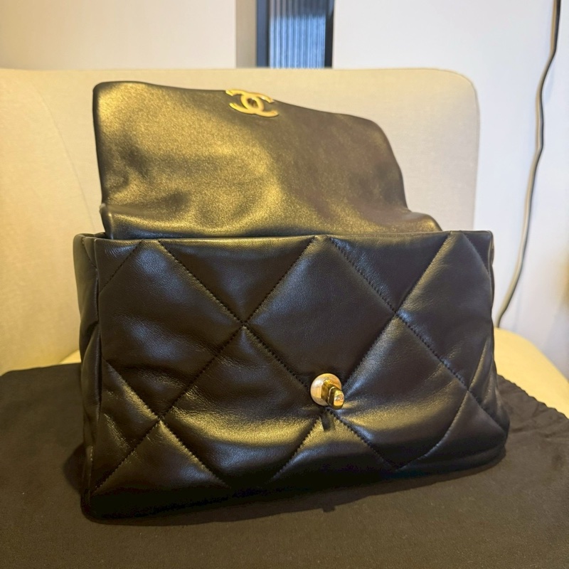 🖤 CHANEL 香奈兒｜黑色菱格紋 羊皮 CHANEL 19（30 開）-1