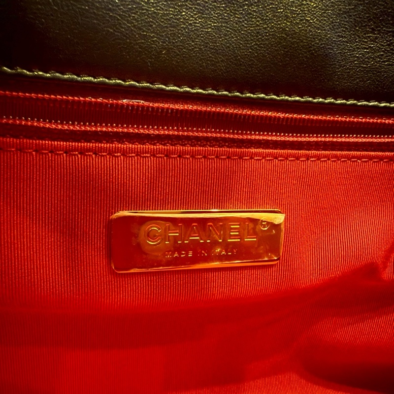 🖤 CHANEL 香奈兒｜黑色菱格紋 羊皮 CHANEL 19（30 開）-17