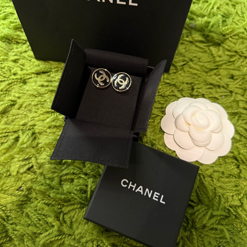 Chanel 香奈兒 黑色圓形琺瑯CC LOGO 耳釘 經典 雙C 針式耳環-4