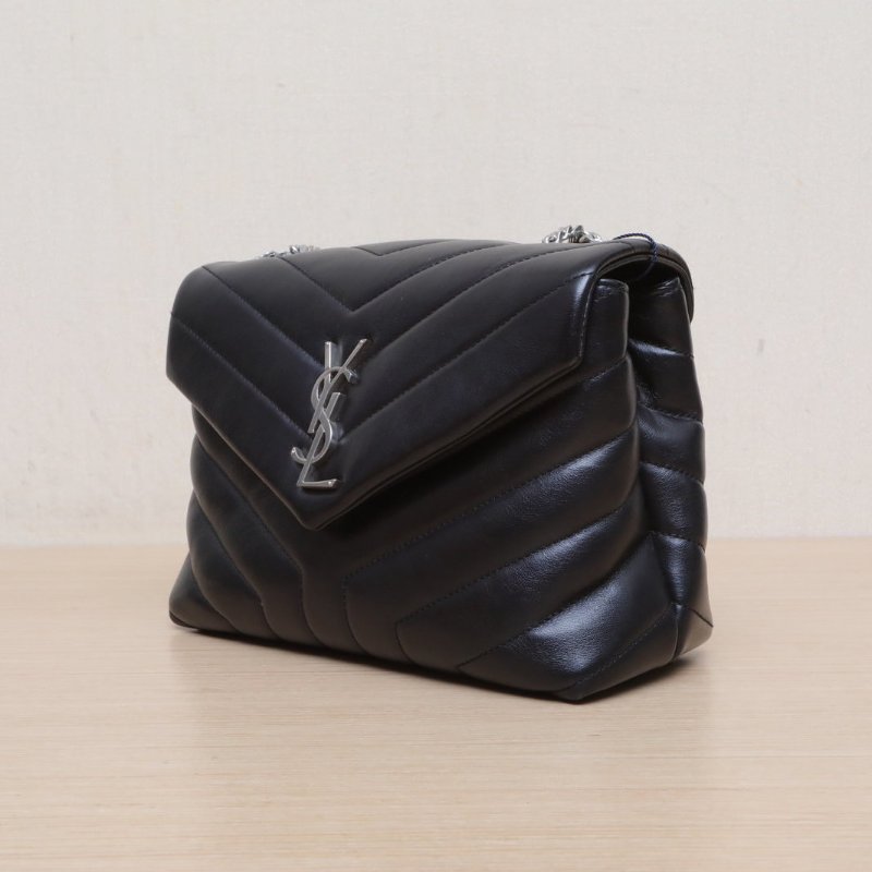 SAINT LAURENT LOULOU小號23Y縫黑色牛皮銀扣肩背包-3