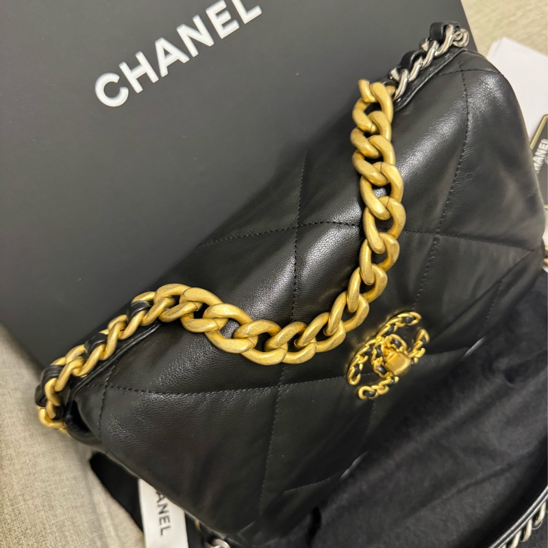 Chanel 19bag 全新-21