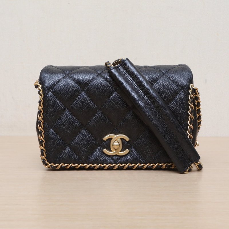 CHANEL 22B口蓋包20.5黑色荔枝牛皮晶片開金扣皮穿鏈滾邊金幣雙皮穿鏈肩背包-1