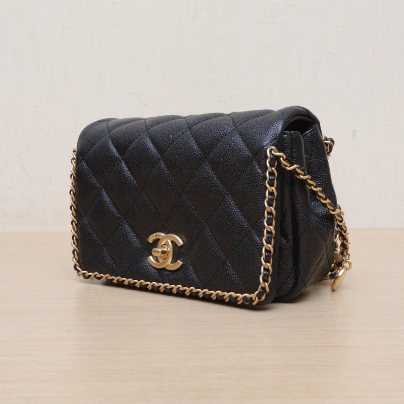 CHANEL 22B口蓋包20.5黑色荔枝牛皮晶片開金扣皮穿鏈滾邊金幣雙皮穿鏈肩背包-3