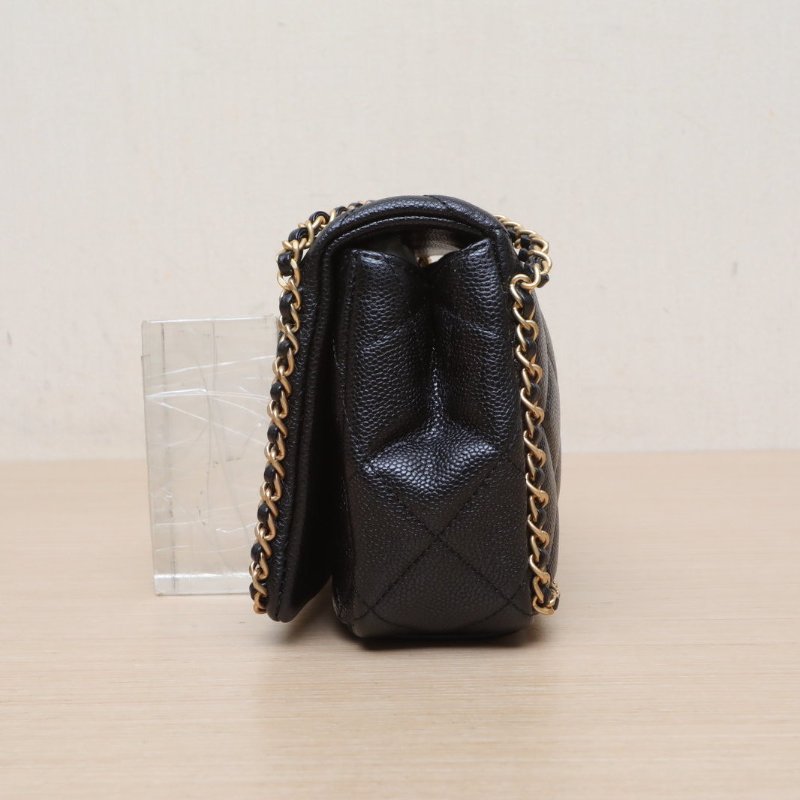 CHANEL 22B口蓋包20.5黑色荔枝牛皮晶片開金扣皮穿鏈滾邊金幣雙皮穿鏈肩背包-4