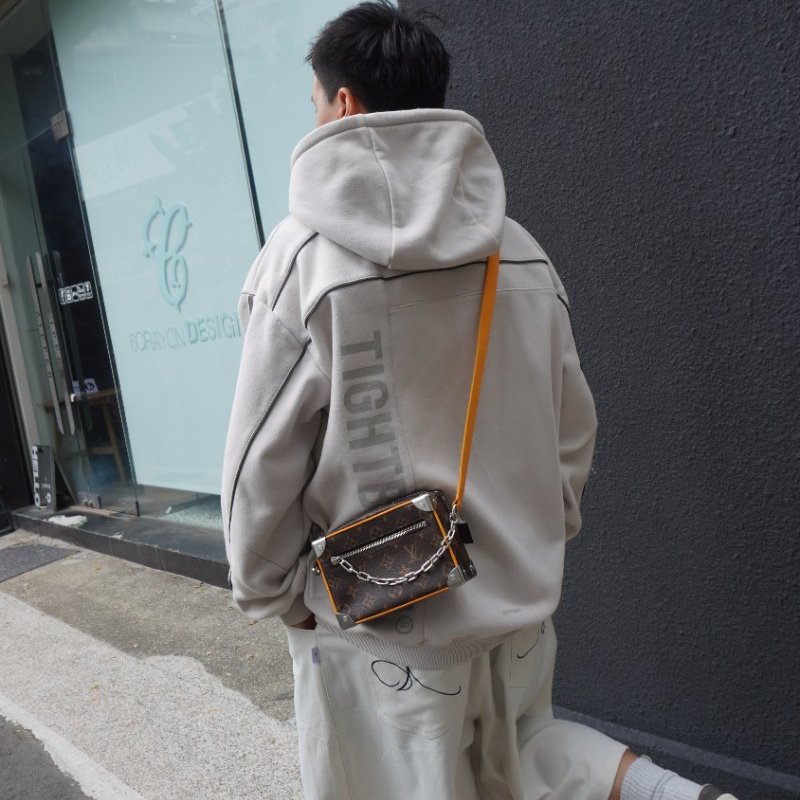 Louis Vuitton 展示品 Mini Soft Trunk 帆布印花拉鍊斜背包(M12767-黑)-7