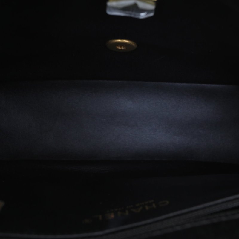 CHANEL 23PCF口蓋包24黑色荔枝牛皮晶片開金扣愛心金球肩帶肩背包-2