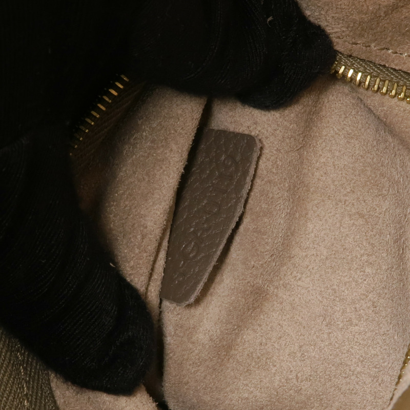 CELINE 牛皮皮革Sangle Bucket金扣肩背袋-13