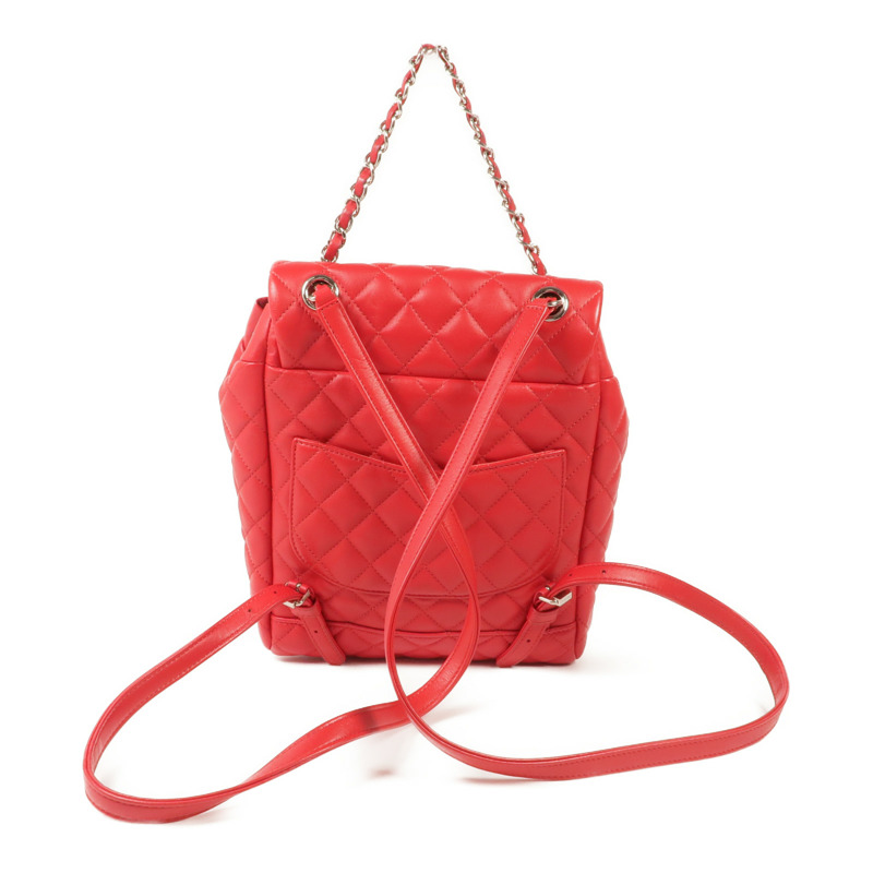 CHANEL 羊皮皮革Urban Spirit銀扣背包-1