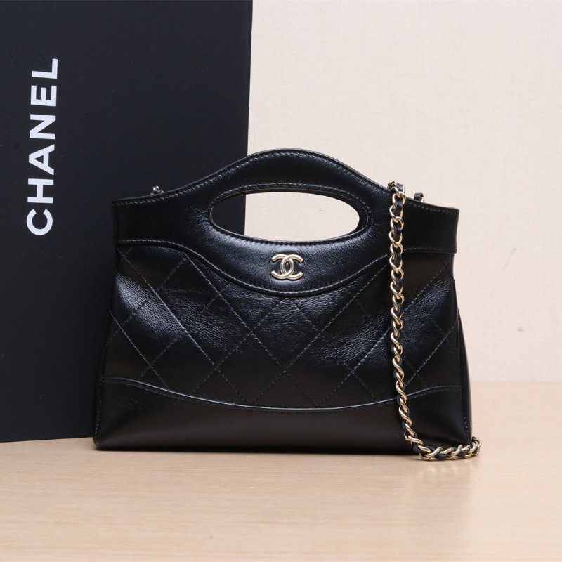 CHANEL 31BagNano橫版20.5黑色羊皮鐳射標金扣肩背包-0