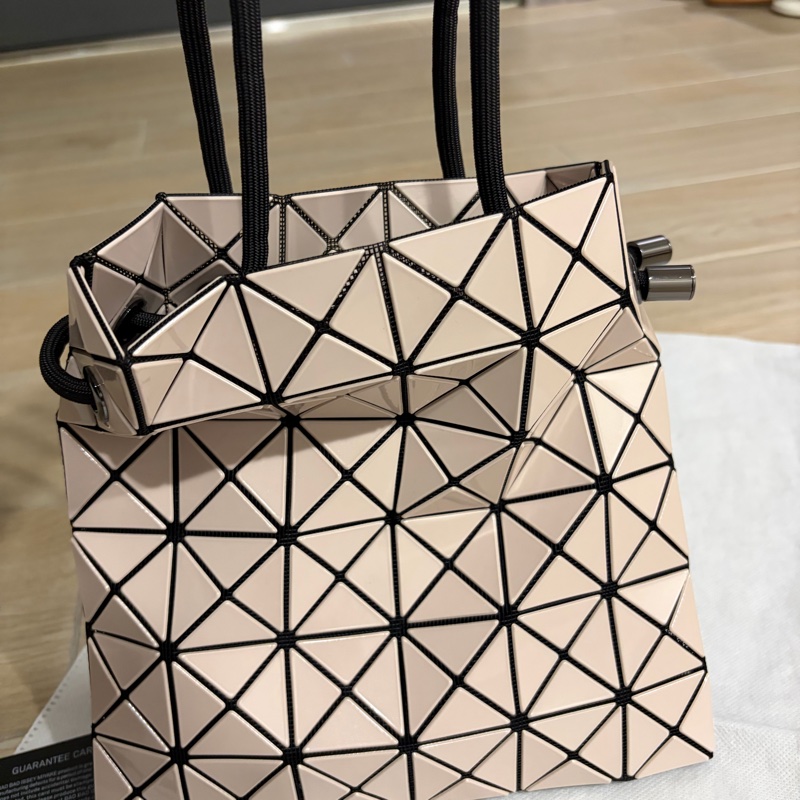 BAO BAO WRING 亮面水桶包 奶茶色-2