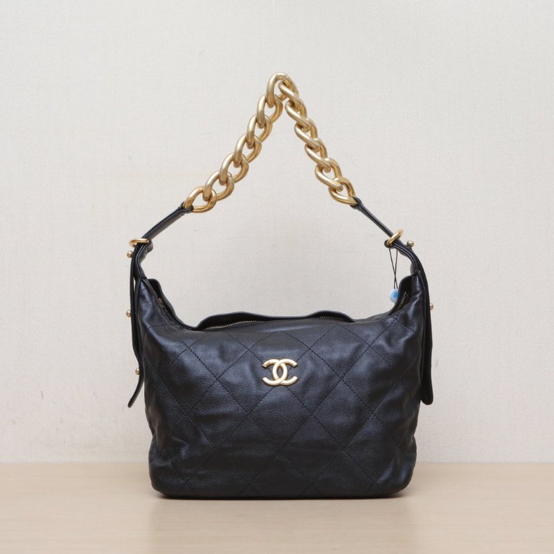 CHANEL 22S粗鏈條Hobo嬉皮包中號黑色牛皮晶片開金扣肩背包-1