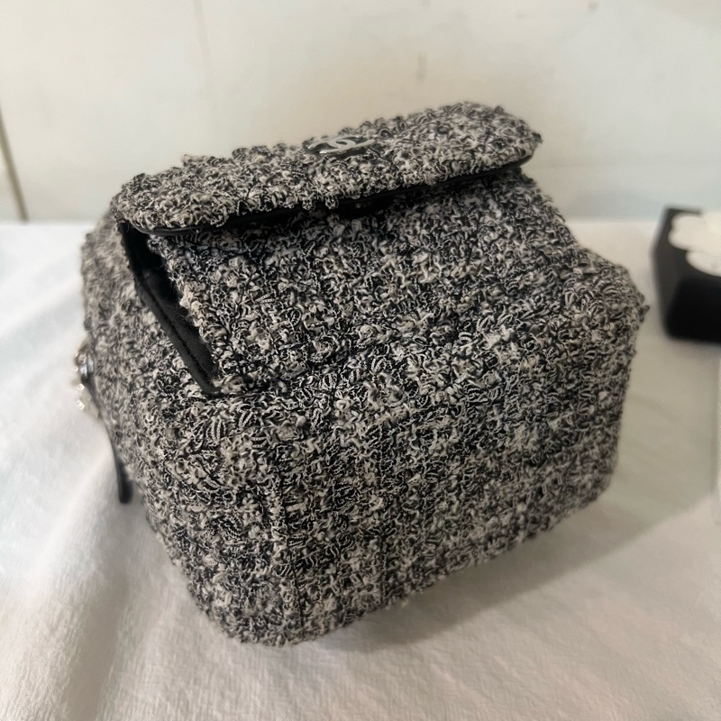 ෆ Chanel 黑白小書包🐼-10