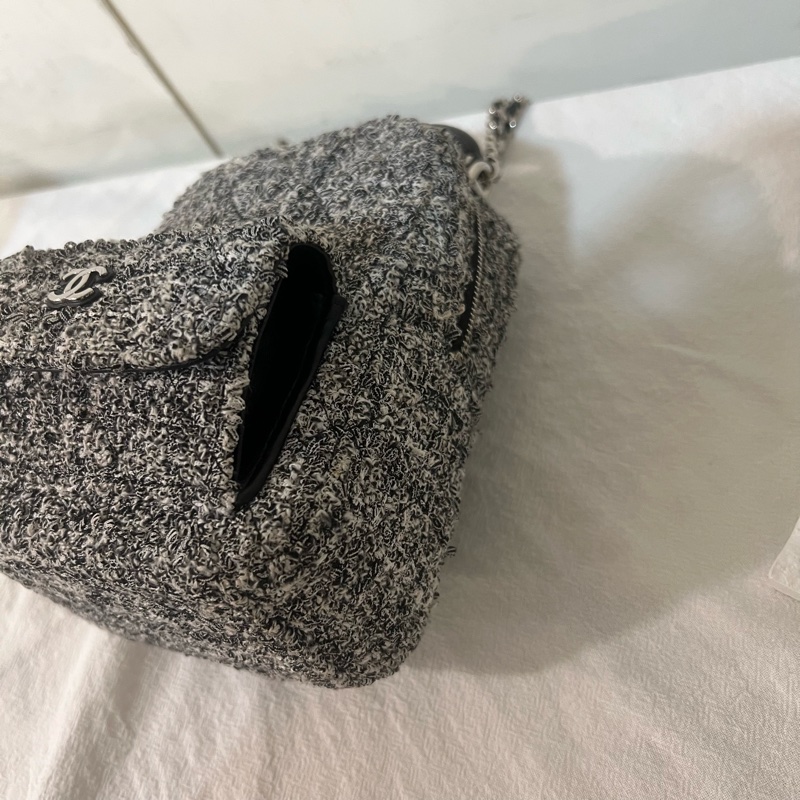 ෆ Chanel 黑白小書包🐼-11