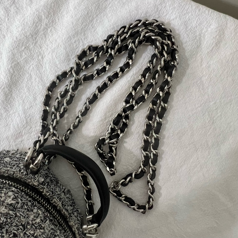 ෆ Chanel 黑白小書包🐼-13