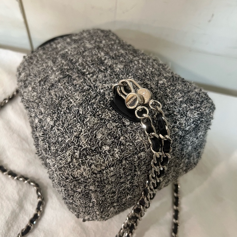 ෆ Chanel 黑白小書包🐼-15