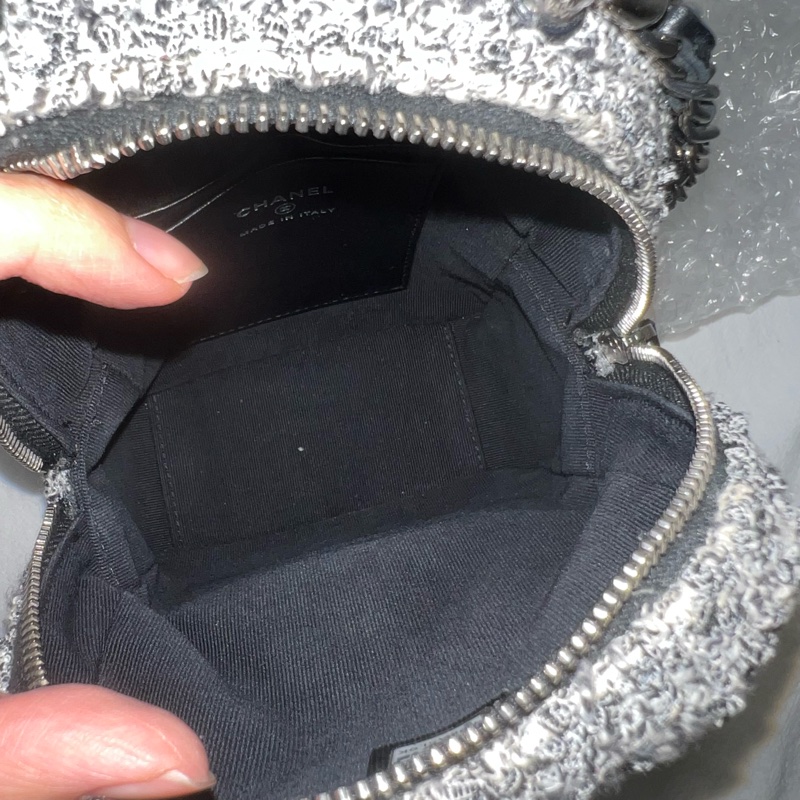 ෆ Chanel 黑白小書包🐼-17