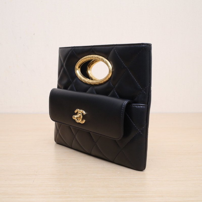 CHANEL 黑色羊皮晶片開金扣24B手工坊晚宴包肩背包-3