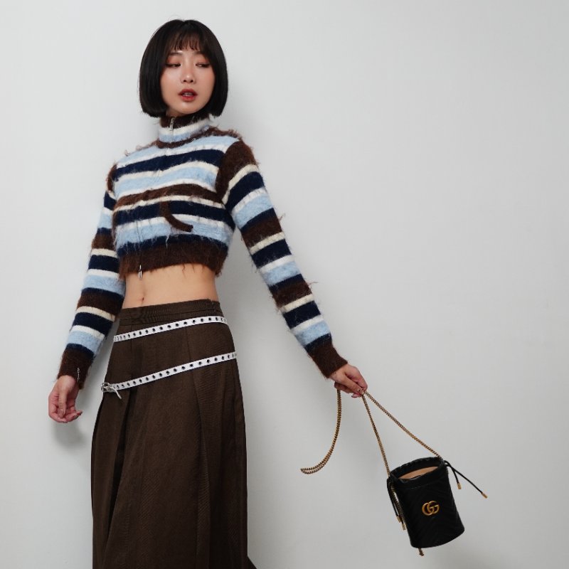 Gucci GG Marmont 牛皮金鍊斜背迷你水桶包(575163-黑)-1