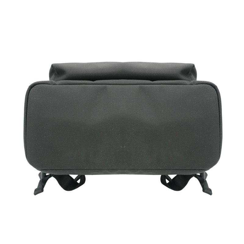 Moncler 尼龍品牌皮標拉鍊後背包(黑)-3