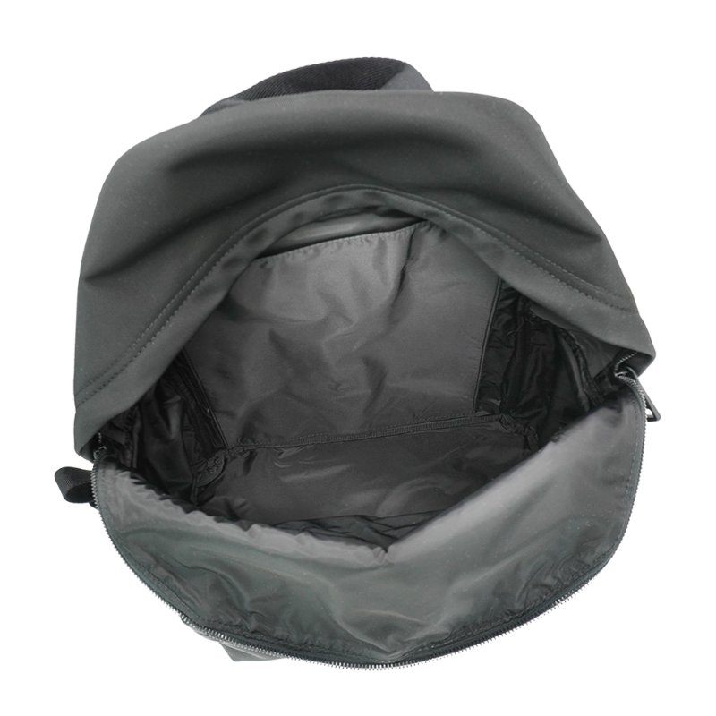 Moncler 尼龍品牌皮標拉鍊後背包(黑)-4