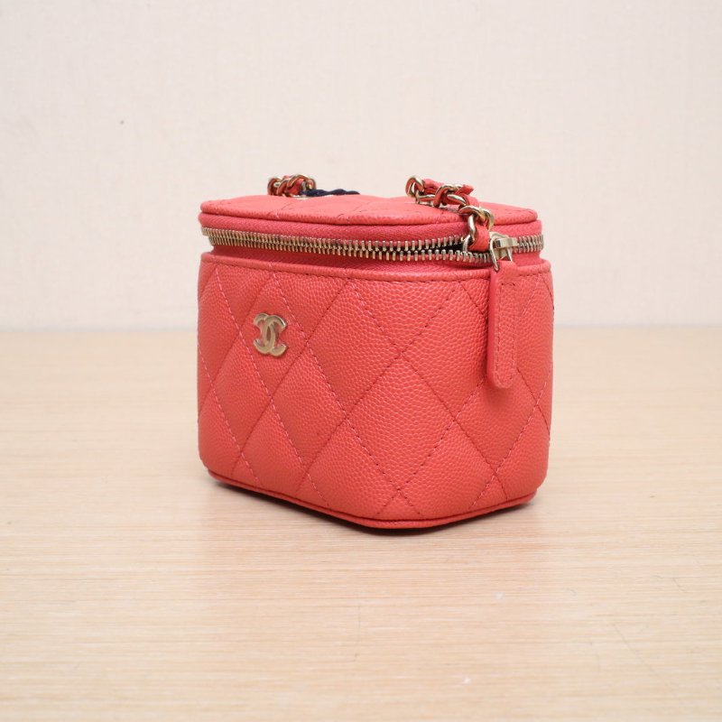 CHANEL 紅色荔枝牛皮鐳射標金扣方盒子化妝包帶鏡子11肩背包-3