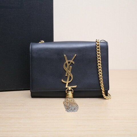 SAINT LAURENT KATEMini流蘇黑色牛皮金扣肩背包
