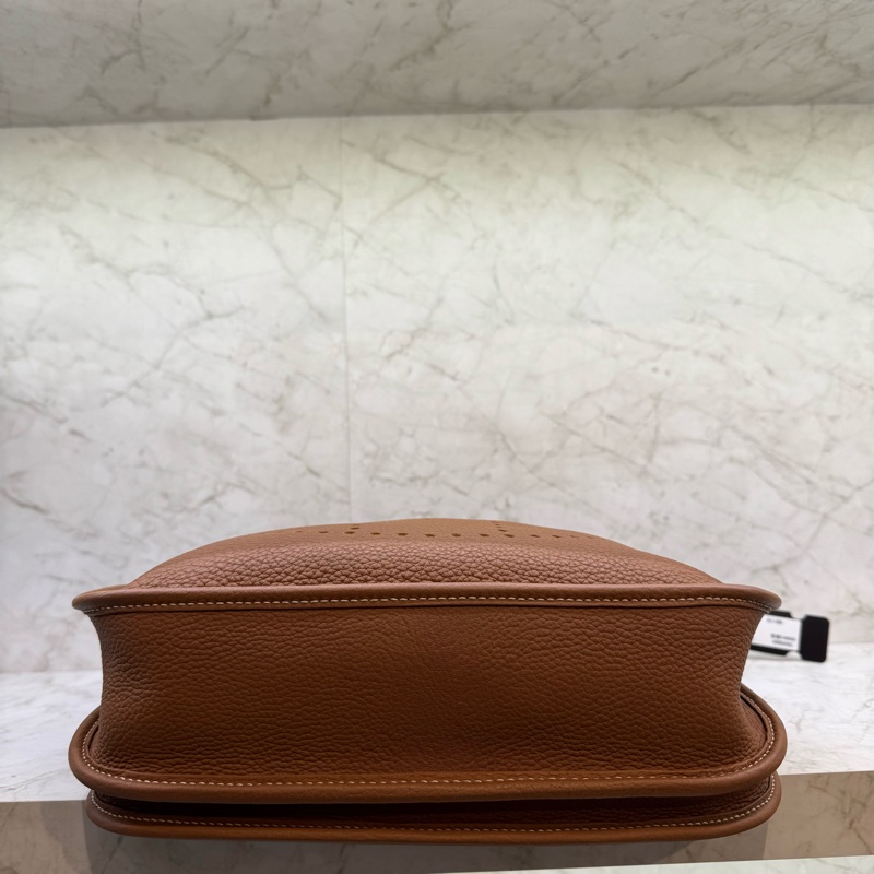 HERMES EVEL YNE29焦糖色金扣/Z-4