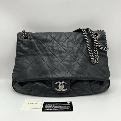 Chanel 黑銀菱格紋肩背斜背機場包 34.5*24*7 98新配件塵袋保卡