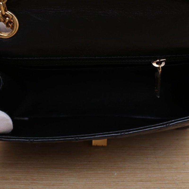 CHANEL 2.55口蓋包迷你20黑色牛皮28開金扣肩背包-3