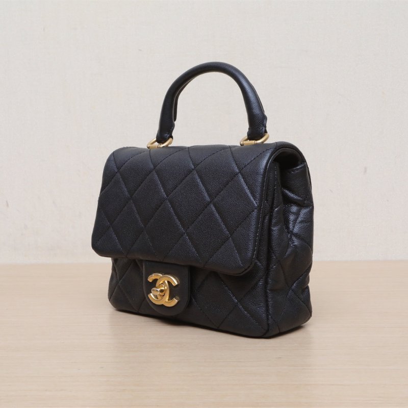 CHANEL 黑色荔枝牛皮晶片開金扣23P手柄方胖子肩背包-4