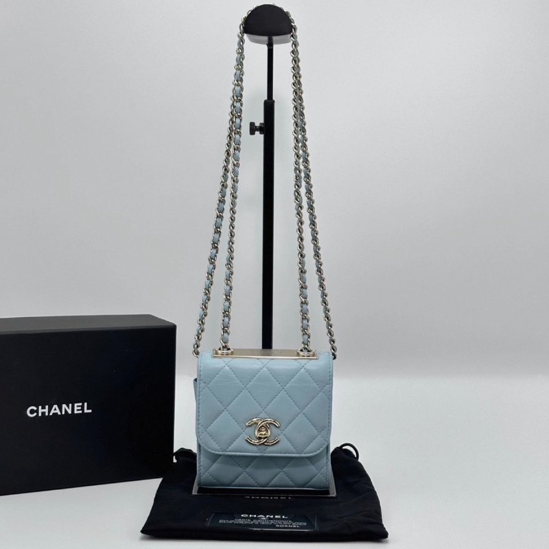 CHANEL 天藍色金扣mini trendy cc肩背斜背包 11.5*12*5.5 98新配件盒子塵袋保卡-1