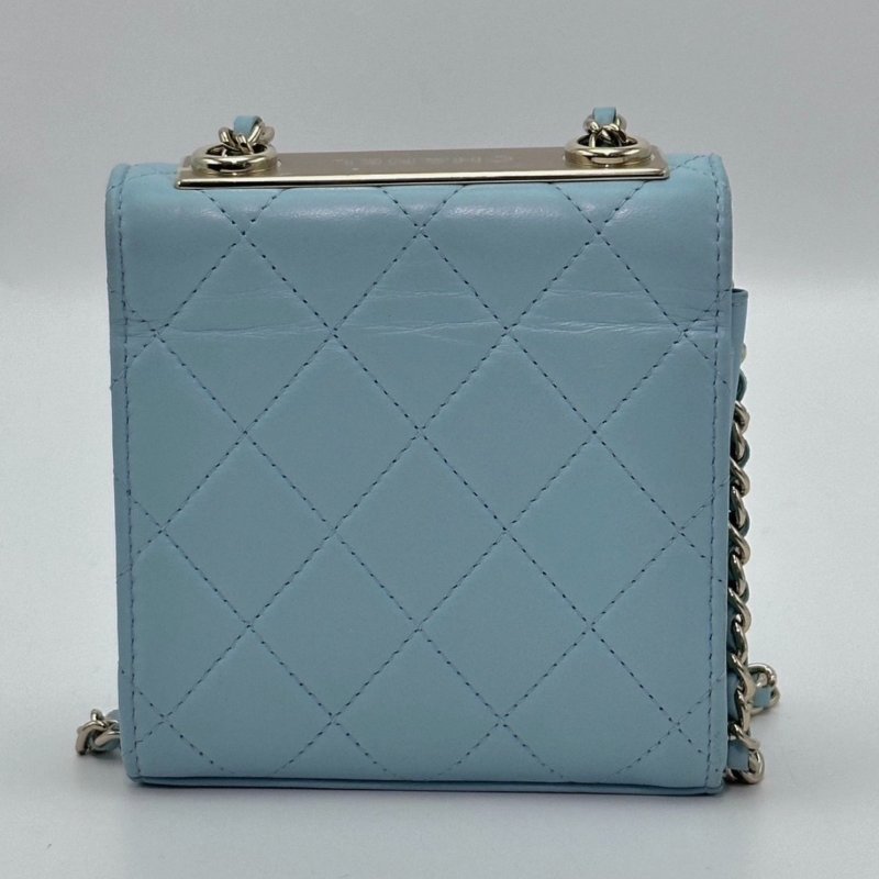 CHANEL 天藍色金扣mini trendy cc肩背斜背包 11.5*12*5.5 98新配件盒子塵袋保卡-6