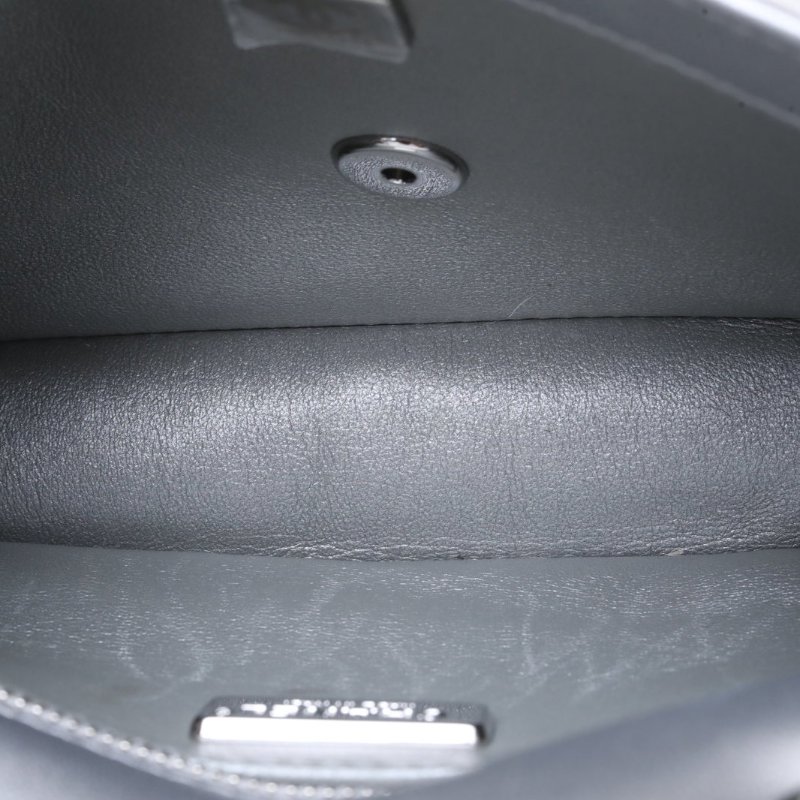 CHANEL 銀色珠片晶片開銀扣25C秀款CF口蓋包大Mini20肩背包-2