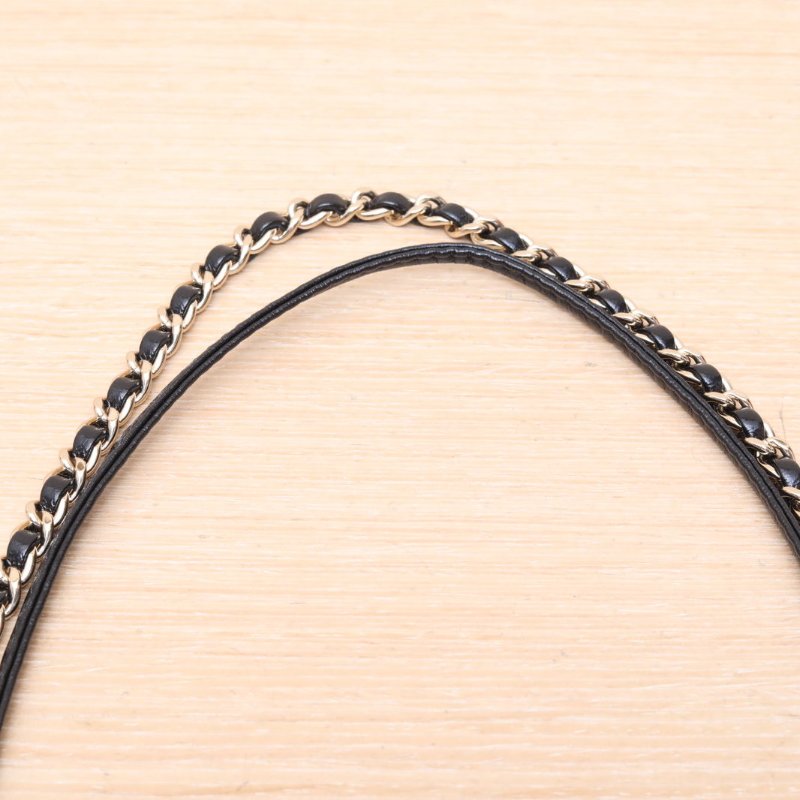 CHANEL 31Bag中號橫版36黑色羊皮晶片開金扣肩背包-2