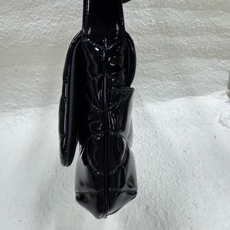 YSL LE 57漆皮HOBO袋-8