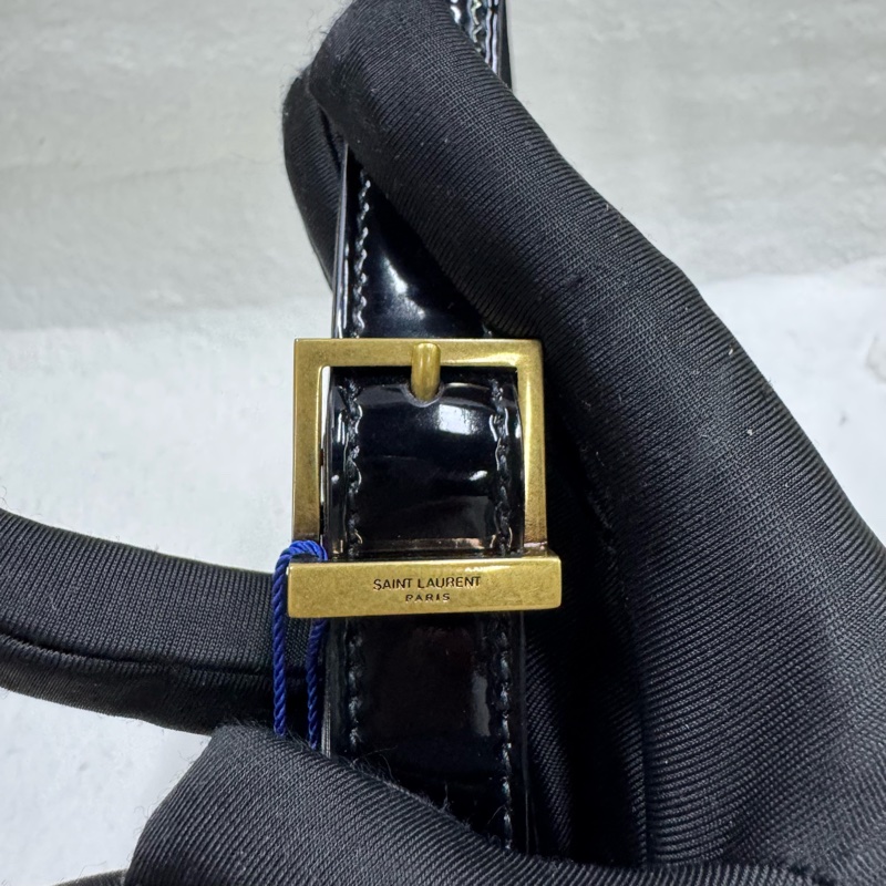 YSL LE 57漆皮HOBO袋-13