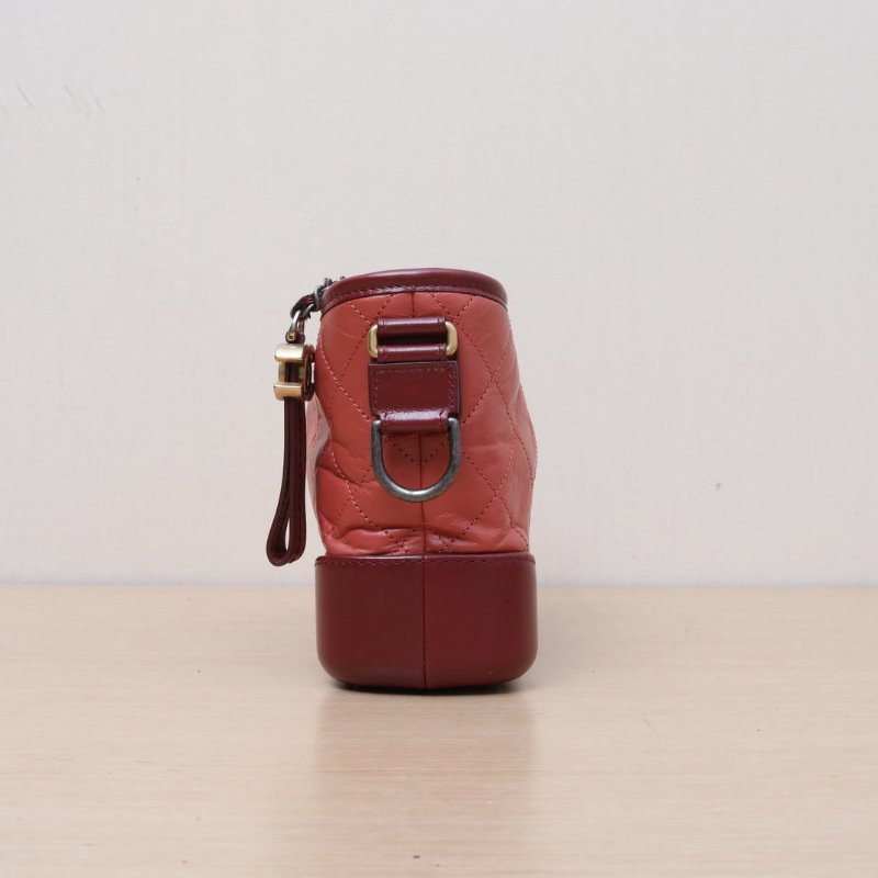 CHANEL GABRIELLE流浪小號20拼色牛皮25開金銀扣肩背包-4