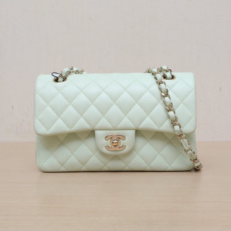 CHANEL CF口蓋包小號23綠色荔枝牛皮晶片開淺金扣菱格紋肩背包-1