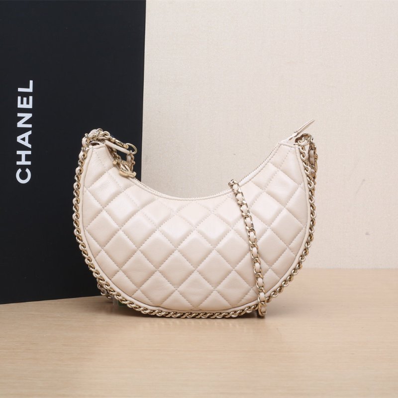 CHANEL 裸色羊皮晶片開金扣23P月亮包jennie同款肩背包-0
