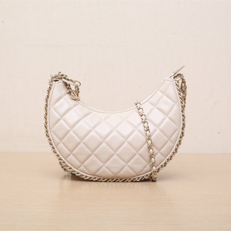 CHANEL 裸色羊皮晶片開金扣23P月亮包jennie同款肩背包-1