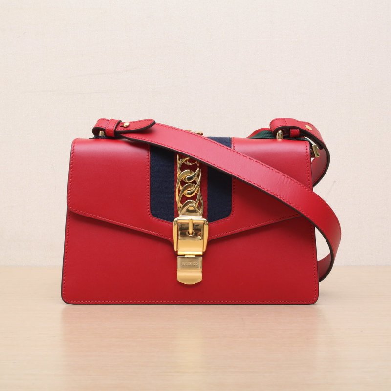 GUCCI Sylvie塞爾維亞絲帶包小號25.5紅色牛皮金扣肩背包-1