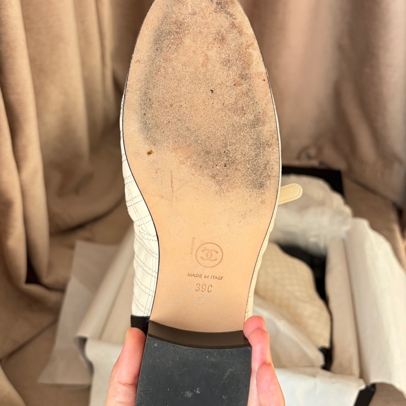 【CHANEL 經典款】奶油白菱格珍珠短靴 39C｜雙拉鍊｜羊皮｜百搭經典款-21