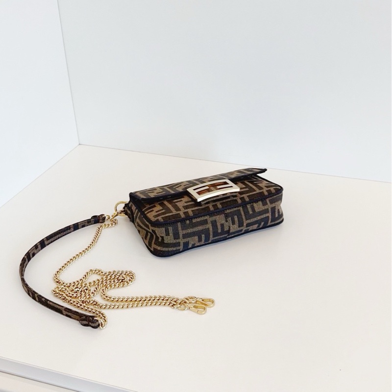 【99新🆕】Fendi  Baguette老花mini法棍鏈條包  金扣FF圖案 手提包 斜挎包 單肩包-4