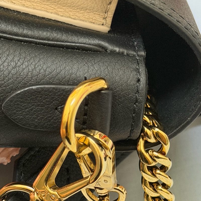LV lockme Tender-4