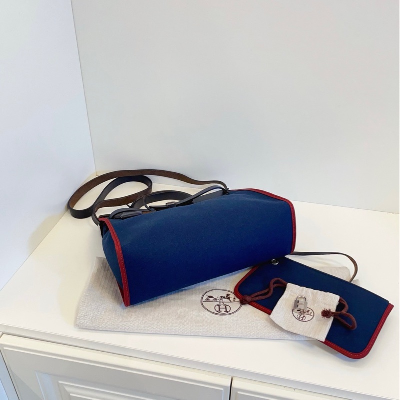 【98新🆕】Hermes Herbag 31 鳶尾藍拼酒紅外縫線銀扣 X刻 手提包 斜挎包 單肩包-4