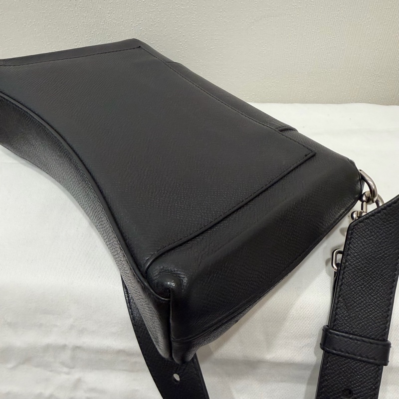 Balenciaga 巴黎世家 Downtown 斜背包 黑 銀釦-24