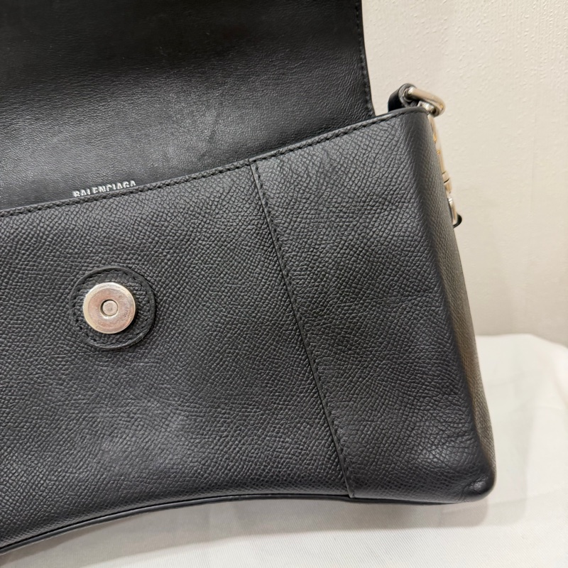 Balenciaga 巴黎世家 Downtown 斜背包 黑 銀釦-35